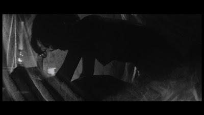L'Ange rouge - Akai tenshi, Yasuzō Masumura (1966) L'Ange rouge - Akai tenshi, Yasuzō Masumura (1966)