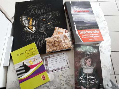 Box once upon a book Box once upon a book
