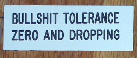 Tolérance déviante : Le oui inapproprié