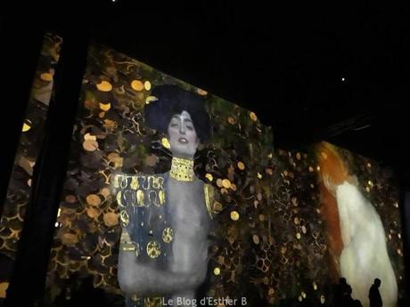 Klimt et Hundertwasser à l’Atelier des Lumières
