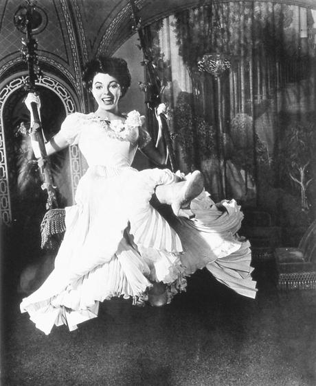 LA FILLE SUR LA BALANÇOIRE (Critique)