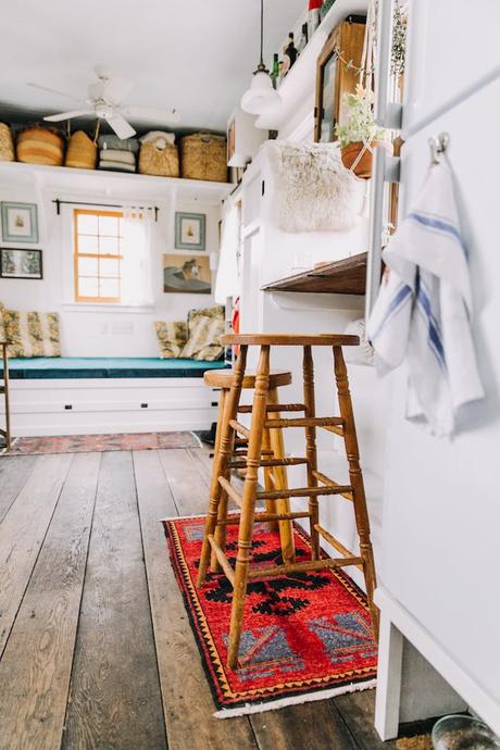 petite maison simple customisation personnalisation objet vintage tabouret tapis