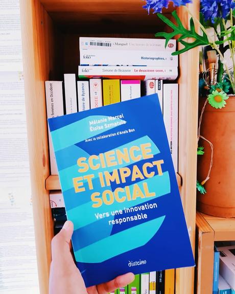 Science et impact social, vers une innovation responsable de Mélanie Marcel et Eloïse Szmatula