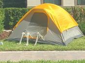 Chaque jour, voisins changent leur décoration d’Halloween