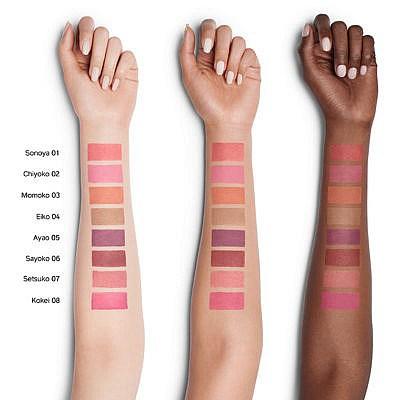 Je fonds comme fard au soleil pour cette collection Je fonds comme fard au soleil pour cette collection