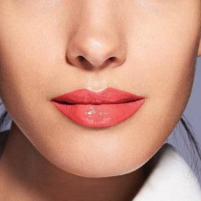 Je fonds comme fard au soleil pour cette collection Je fonds comme fard au soleil pour cette collection