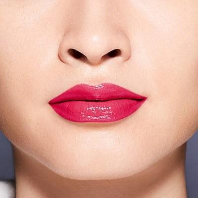 Je fonds comme fard au soleil pour cette collection Je fonds comme fard au soleil pour cette collection