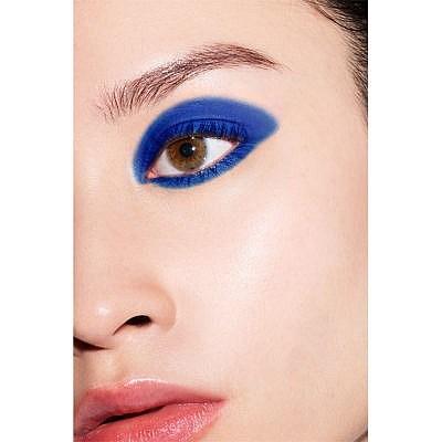 Je fonds comme fard au soleil pour cette collection Je fonds comme fard au soleil pour cette collection