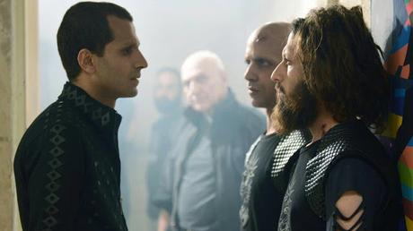 [CRITIQUE] : Invasion