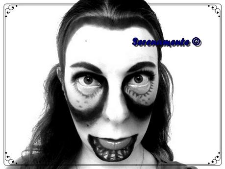 Je me transforme en Poupée pour Halloween ! Je me transforme en Poupée pour Halloween !