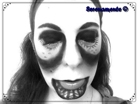 Je me transforme en Poupée pour Halloween ! Je me transforme en Poupée pour Halloween !