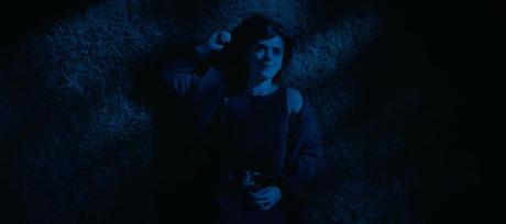 [CRITIQUE] : Housewife