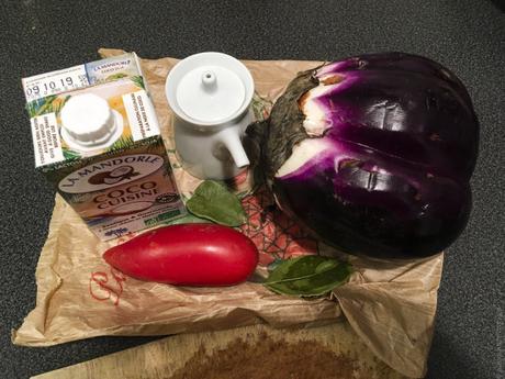 Dernières – Petit curry d’aubergine et de pomme de terre