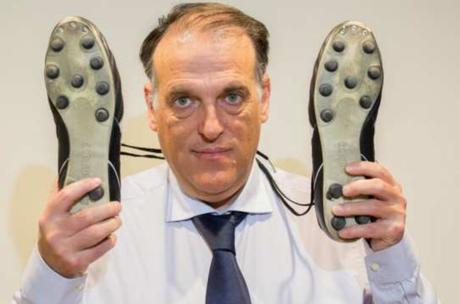 EBAS PROPOSE UN TROPHÉE MESSI POUR LE MEILLEUR JOUEUR DE LIGA EBAS PROPOSE UN TROPHÉE MESSI POUR LE MEILLEUR JOUEUR DE LIGA