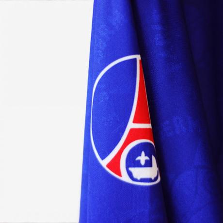 Un maillot du PSG inédit imaginé par Golden Cabane PSG Golden Cabane