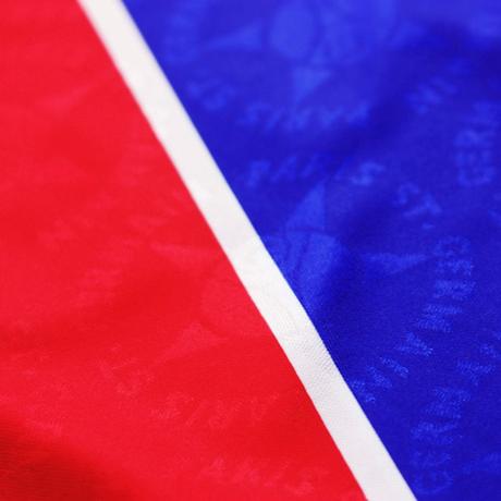 Un maillot du PSG inédit imaginé par Golden Cabane PSG Golden Cabane