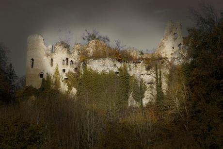 Le château du Morimont dans le Sundgau © French Moments