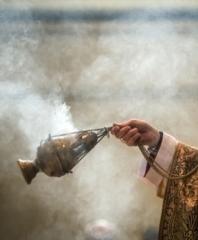 encens,marbre,bruyère,toussaint,défunts,commémoration des fidèles défunts,cluny,jour des morts,poème,fête chrétienne,blog littéraire de christian cottet-emard,âme,cierge,vitrail,christian cottet-emard,voûte,forêt,adieu mais pas pour toujours,songe de géronte,ange