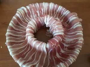 Couronne-cake au lard et raclette fumée Couronne-cake au lard et raclette fumée