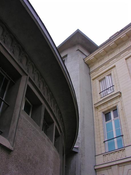 La poste, rue Cérès. La poste, rue Cérès.
