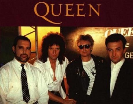 Le célèbre groupe Queen dans toute sa splendeur !