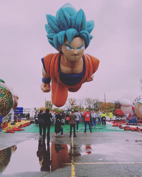 Un ballon gonflable géant Son Goku pour Thanksgiving