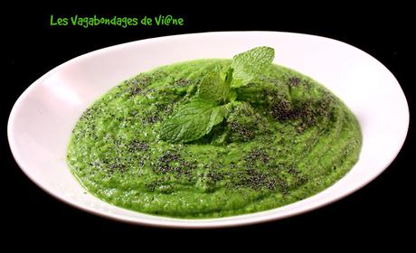 Purée de petits pois, courgette et roquette