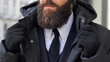 Parka noire, simple, élégante et bien chaude Parka noire, simple, élégante et bien chaude