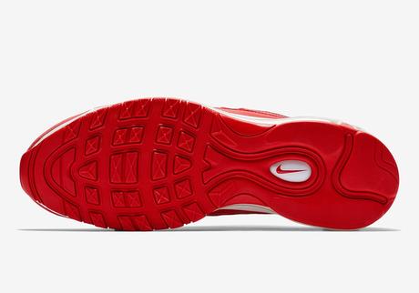 Une Nike Air Max 98 University Red en prévision