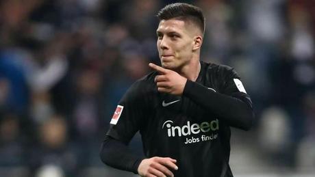 Luka Jovic dans le viseur de Liverpool et du Barça Luka Jovic dans le viseur de Liverpool et du Barça