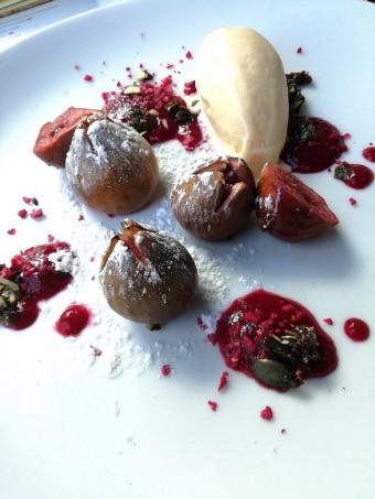 Figues rôties, glace amande © Gourmets&co