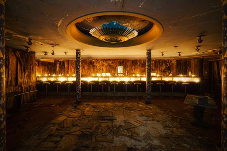 Un photographe redonne vie à des lieux abandonnés