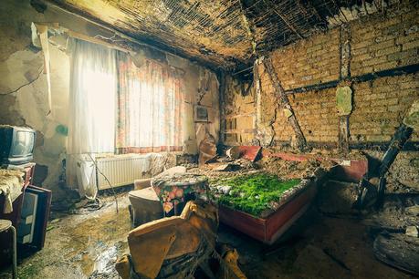 Un photographe redonne vie à des lieux abandonnés