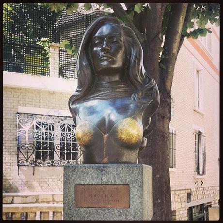 Statue de Dalida sur la Place Dalida à Montmartre