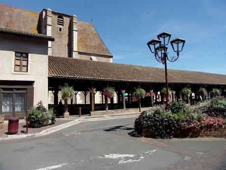 La France - Chatillon sur Chalaronne - les Halles