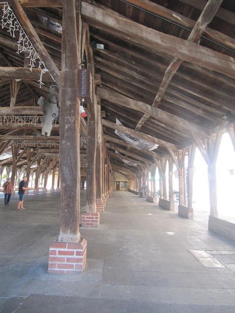 La France - Chatillon sur Chalaronne - les Halles