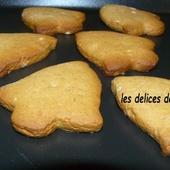 idées cadeaux gourmands pour Noël petites cloches au miel - Le blog de lesdelicesdethithoad