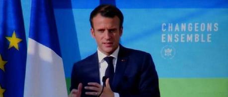 Gilets jaunes : Emmanuel Macron explique sa transition écologique