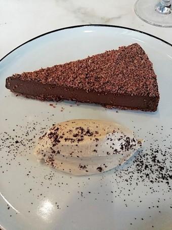 Tarte chocolat, mascarpone café © Gourmets&co