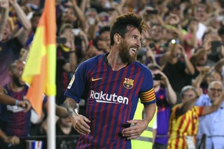 Messi bat le meilleur temps de passage de Ronaldo en C1