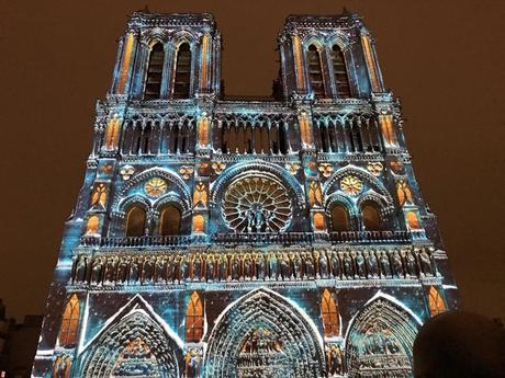 La France - Notre Dame de Paris.....