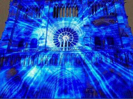 La France - Notre Dame de Paris.....