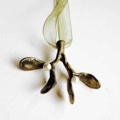 Collier gui deux perles