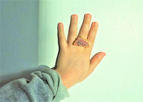 Crée tes bijoux en cristaux, avec Dujardin ! Crée tes bijoux en cristaux, avec Dujardin !