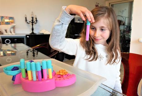 Crée tes bijoux en cristaux, avec Dujardin ! Crée tes bijoux en cristaux, avec Dujardin !