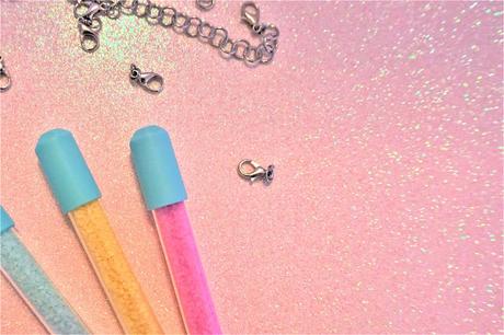 Crée tes bijoux en cristaux, avec Dujardin ! Crée tes bijoux en cristaux, avec Dujardin !
