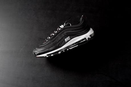 La Nike Air Max 97 Premium Future Forward est disponible chez Footshop Nike Air Max 97 Premium Future Forward