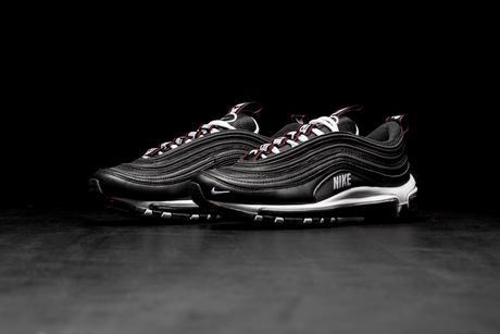 La Nike Air Max 97 Premium Future Forward est disponible chez Footshop Nike Air Max 97 Premium Future Forward