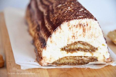 Bûche Tiramisu – un dessert de fêtes qui plaira à tous