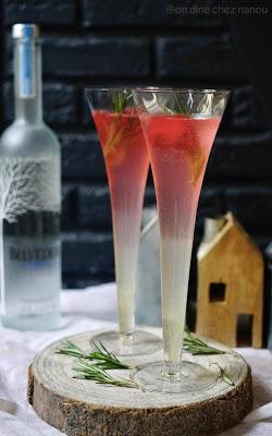 Cocktail vodka ginger beer framboise romarin